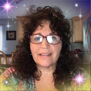 Meet your Posher, Roxanna